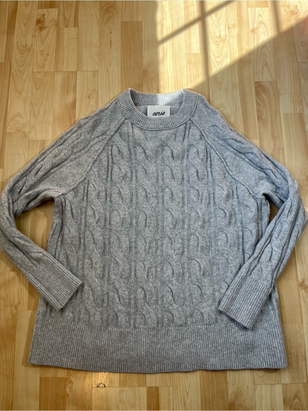 Aerie Womens Cable Knitted Over size Crewneck sweater size small
